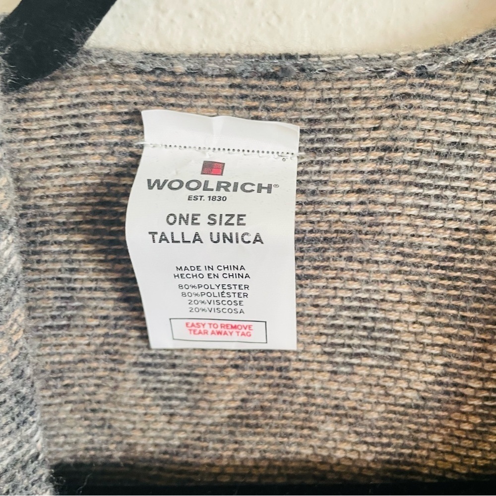 Woolrich woman’s cheetah print shawl poncho one size fringe gray winter throw - Picture 8 of 8
